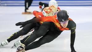 判罚准确吗？维萨单刀横传戈登打入空门，VAR判定维萨越位在先